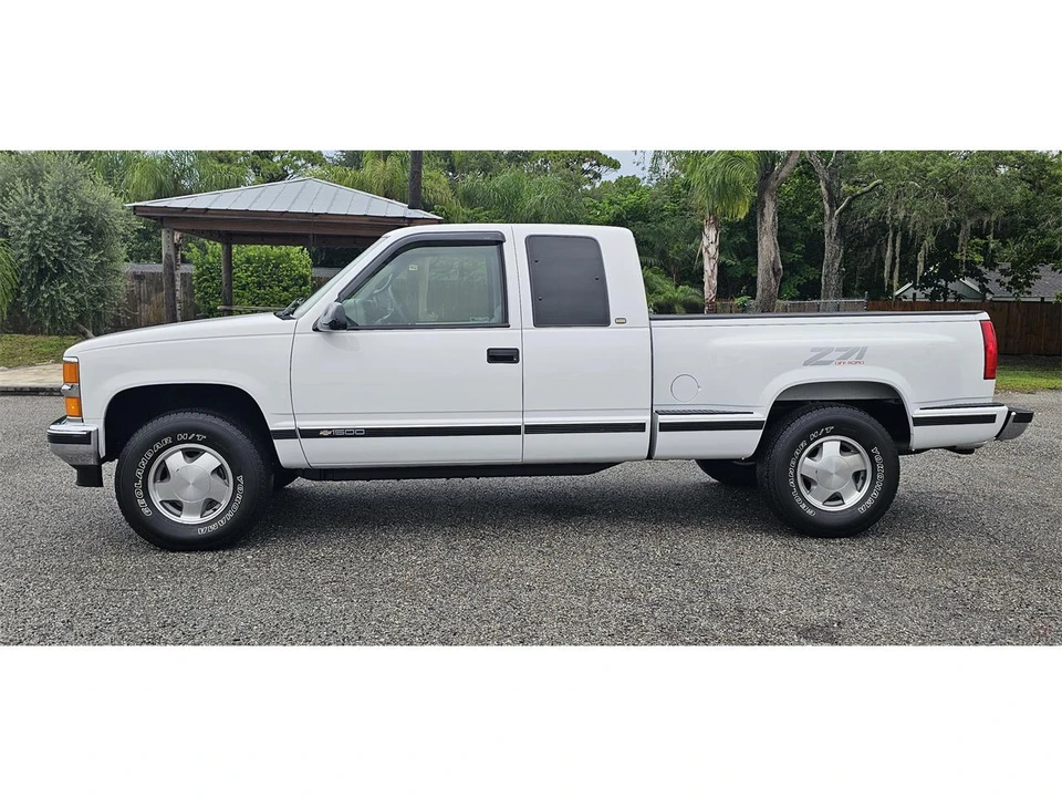 1998 Chevrolet C/K 4th Gen - Image 2 of 31