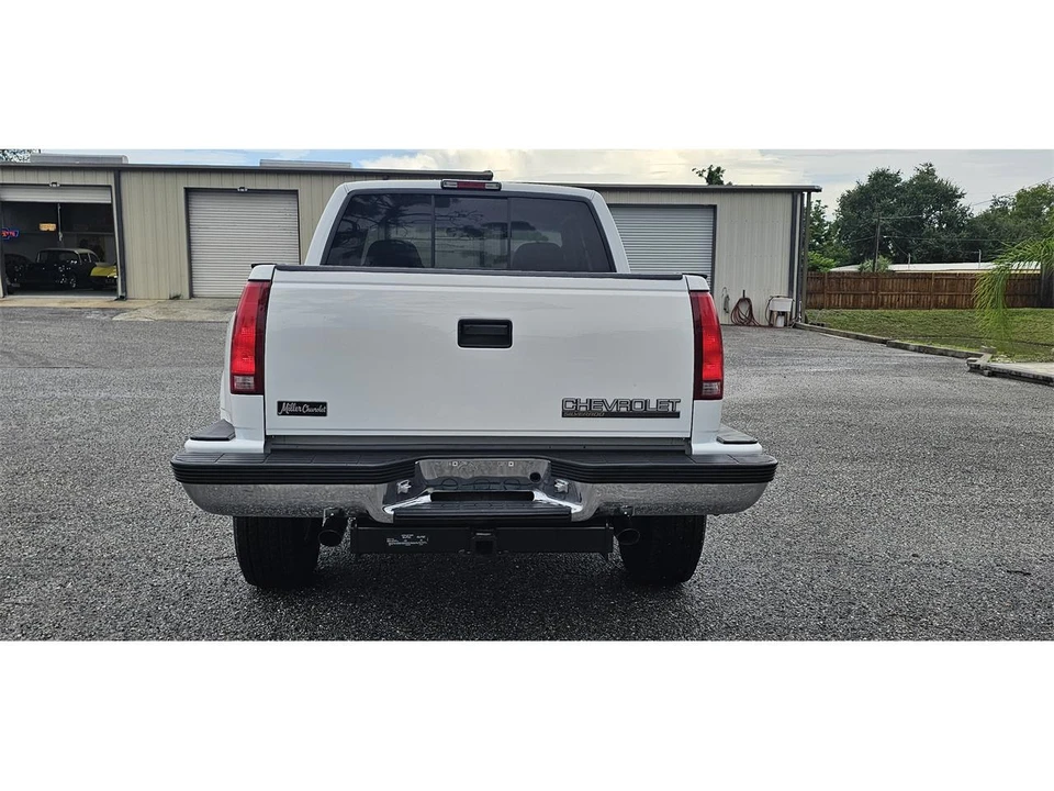 1998 Chevrolet C/K 4th Gen - Image 4 of 31