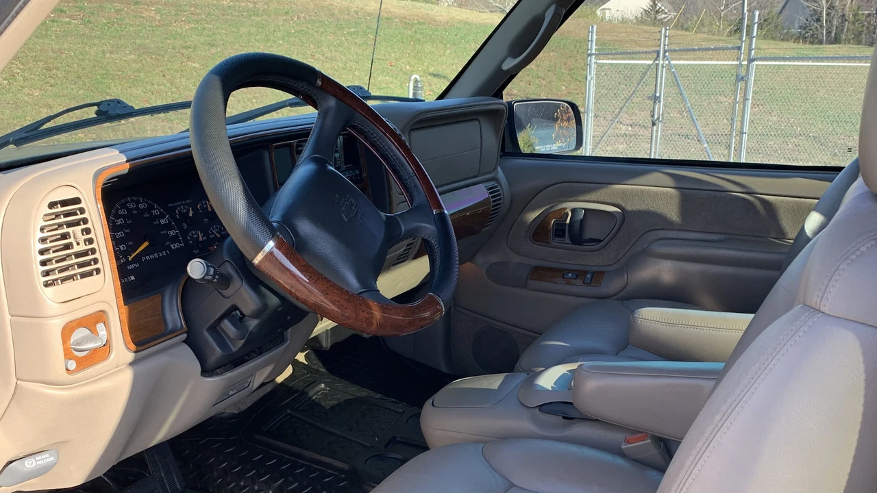 1998 Chevrolet C/K 4th Gen - Image 4 of 22