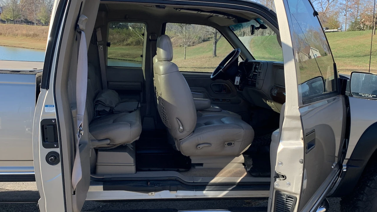 1998 Chevrolet C/K 4th Gen - Image 6 of 22