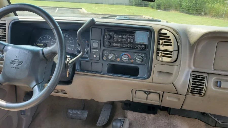 1998 Chevrolet C/K 4th Gen - Image 4 of 10