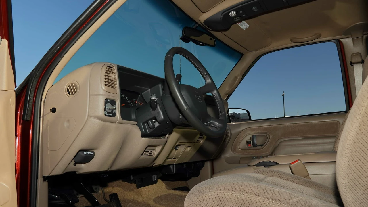 1998 Chevrolet C/K 4th Gen - Image 24 of 26