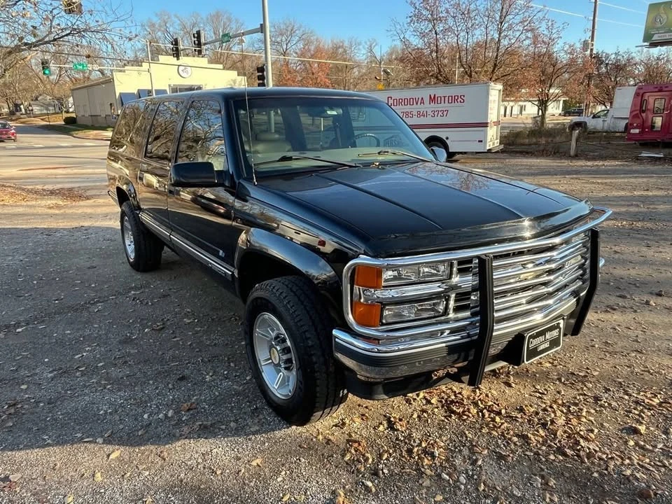 1998 Chevrolet Suburban - Image 7 of 20
