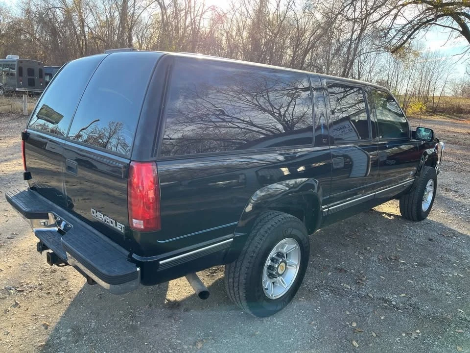 1998 Chevrolet Suburban - Image 5 of 20