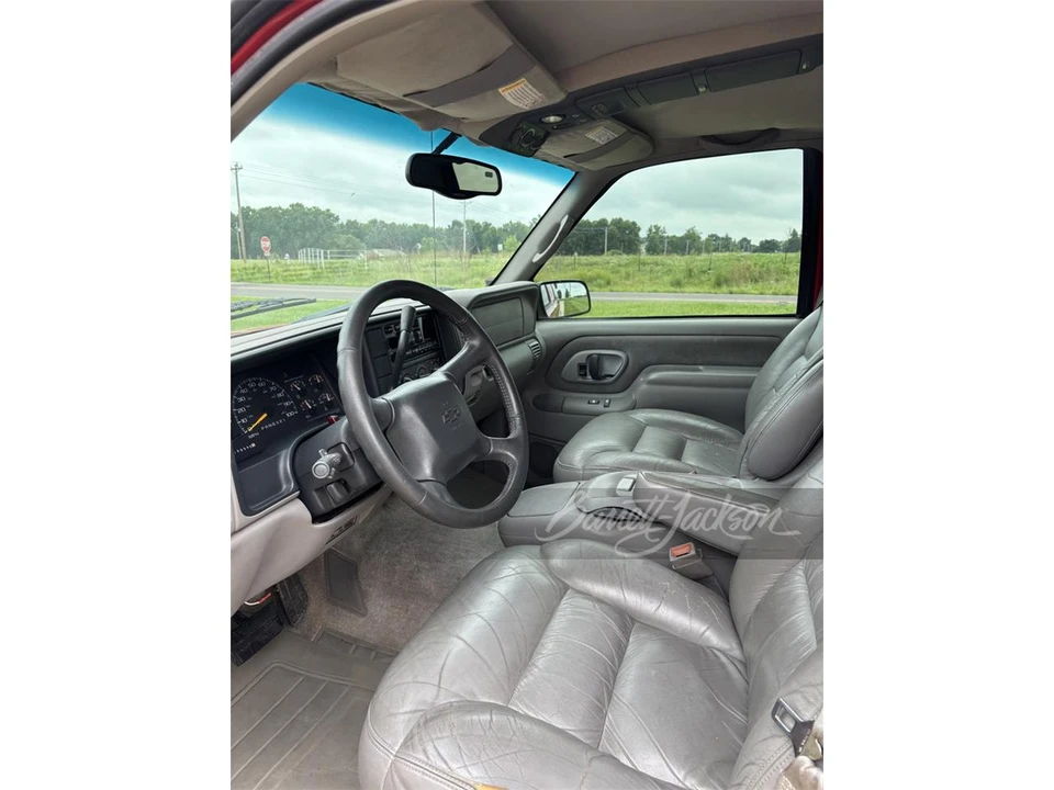 1998 Chevrolet Suburban 8th Gen - Image 4 of 5