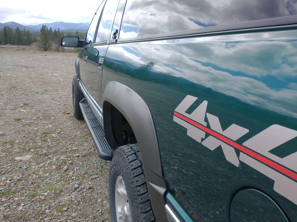 1998 Chevrolet Suburban 8th Gen - Image 30 of 31