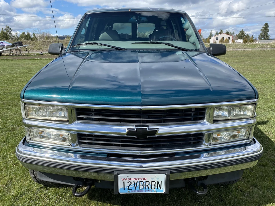 1998 Chevrolet Suburban 8th Gen - Image 6 of 31