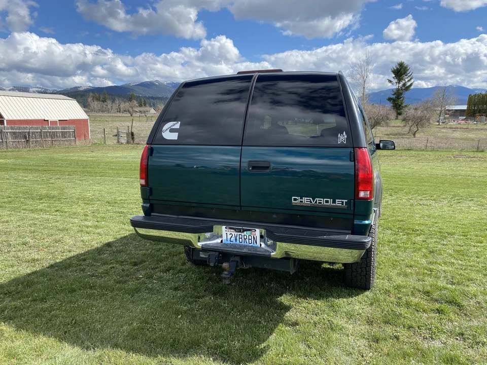 1998 Chevrolet Suburban 8th Gen - Image 17 of 31