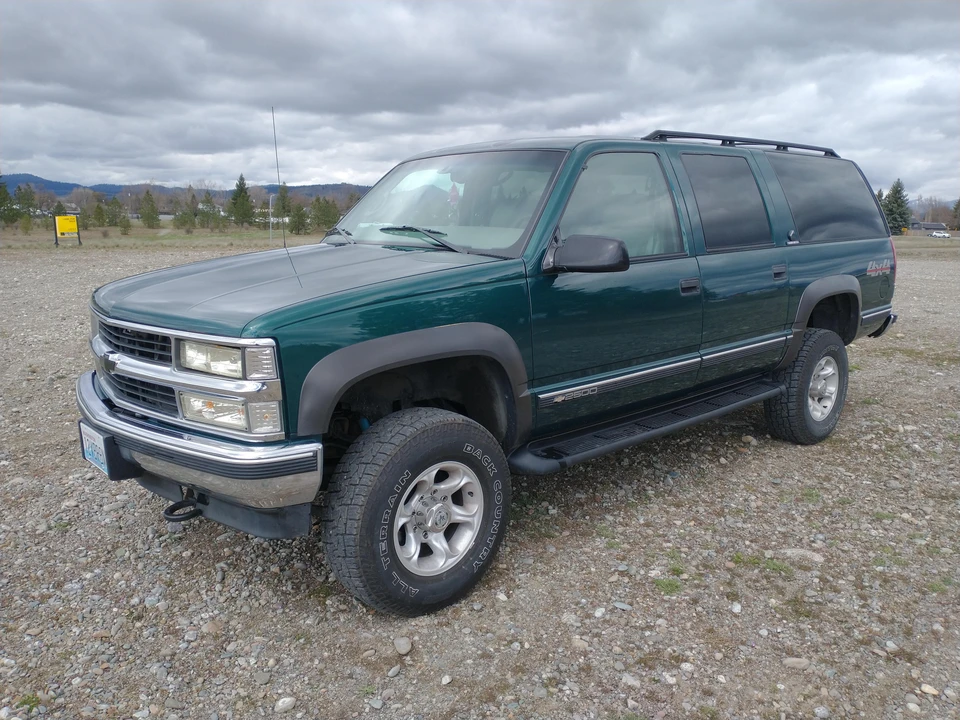 1998 Chevrolet Suburban 8th Gen - Image 11 of 31