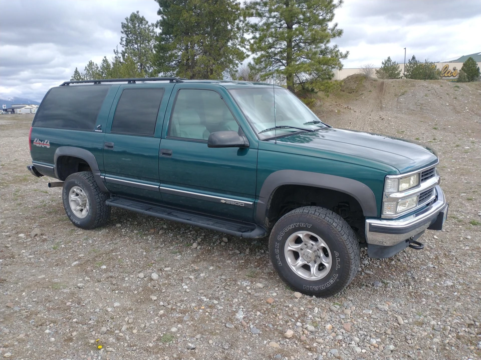 1998 Chevrolet Suburban 8th Gen - Image 22 of 31