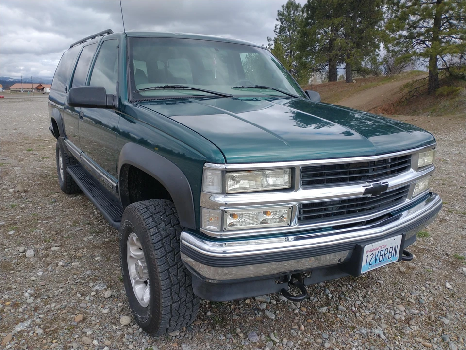 1998 Chevrolet Suburban 8th Gen - Image 25 of 31