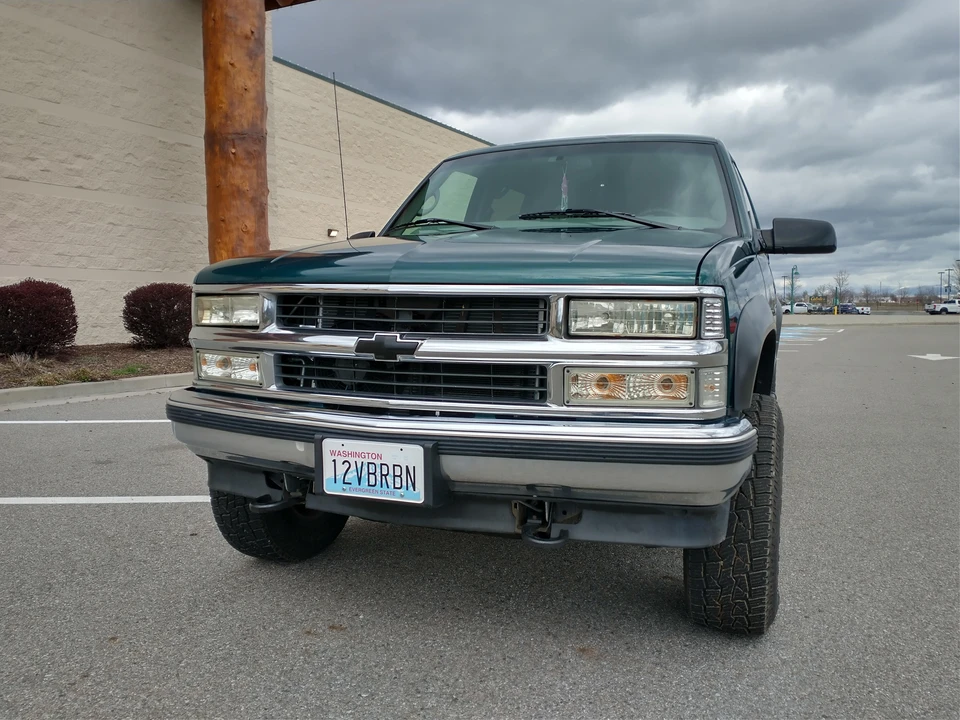 1998 Chevrolet Suburban 8th Gen - Image 7 of 31