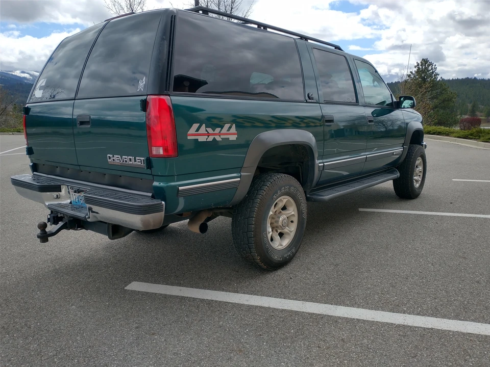 1998 Chevrolet Suburban 8th Gen - Image 18 of 31