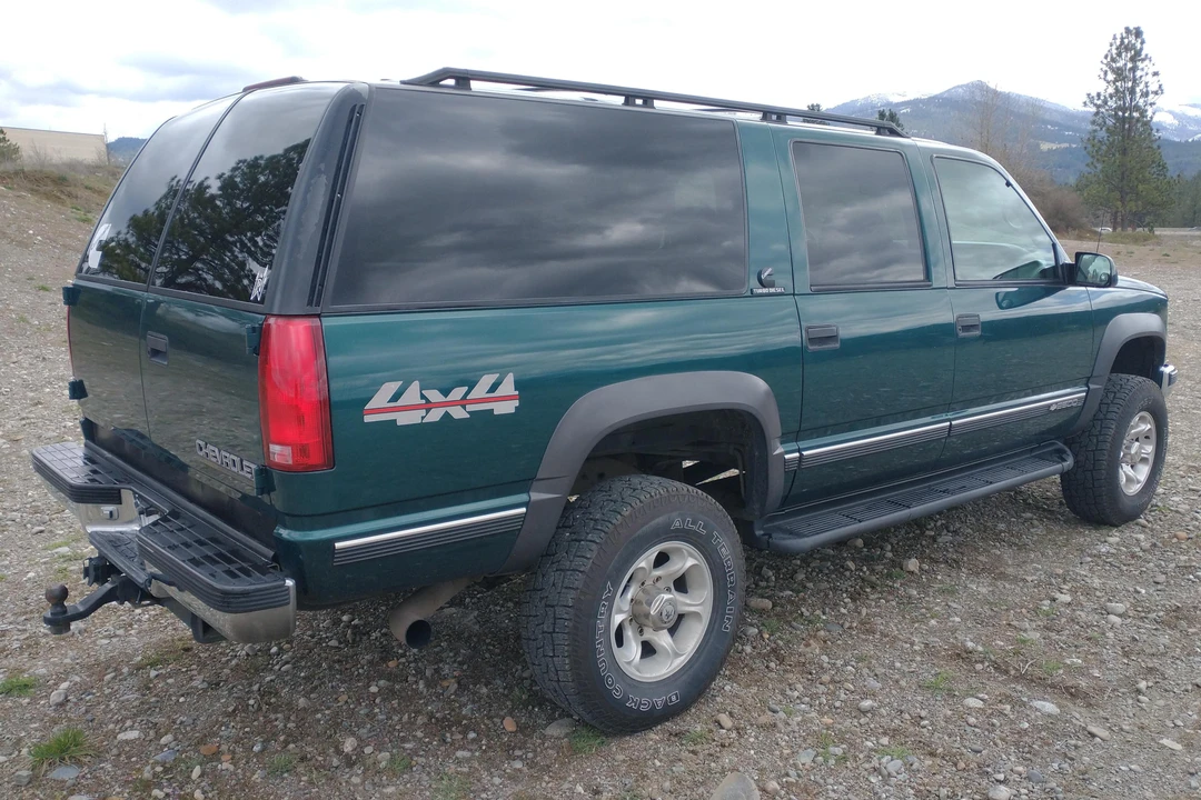 1998 Chevrolet Suburban 8th Gen - Image 4 of 31