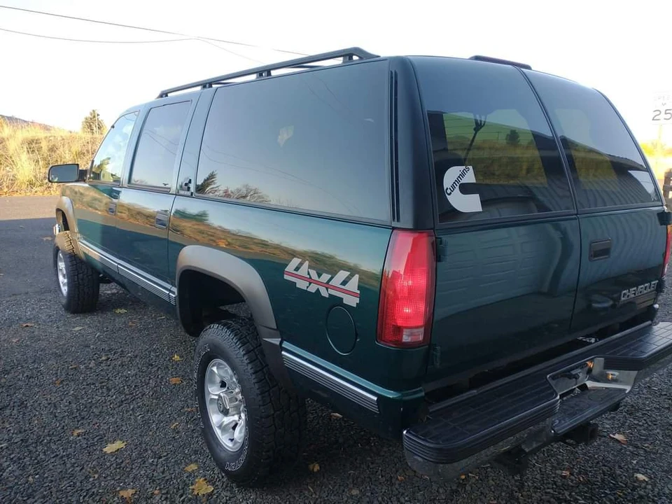 1998 Chevrolet Suburban 8th Gen - Image 15 of 31