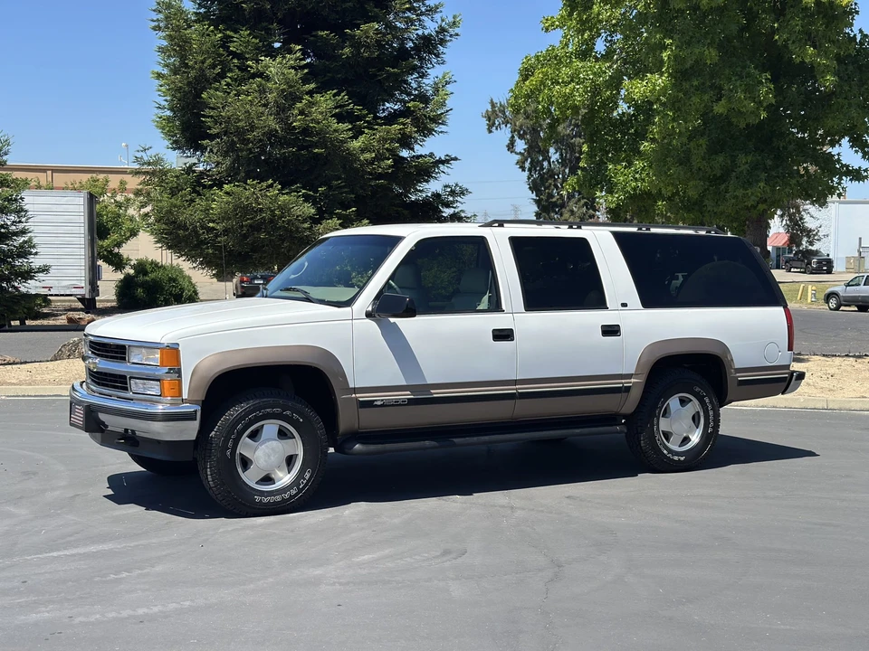 1998 Chevrolet Suburban 8th Gen - Image 7 of 31