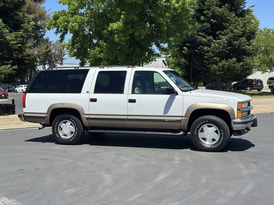 1998 Chevrolet Suburban 8th Gen - Image 30 of 31
