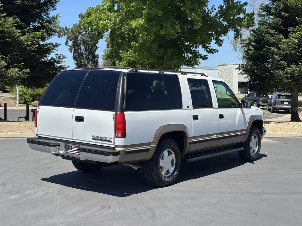1998 Chevrolet Suburban 8th Gen - Image 23 of 31
