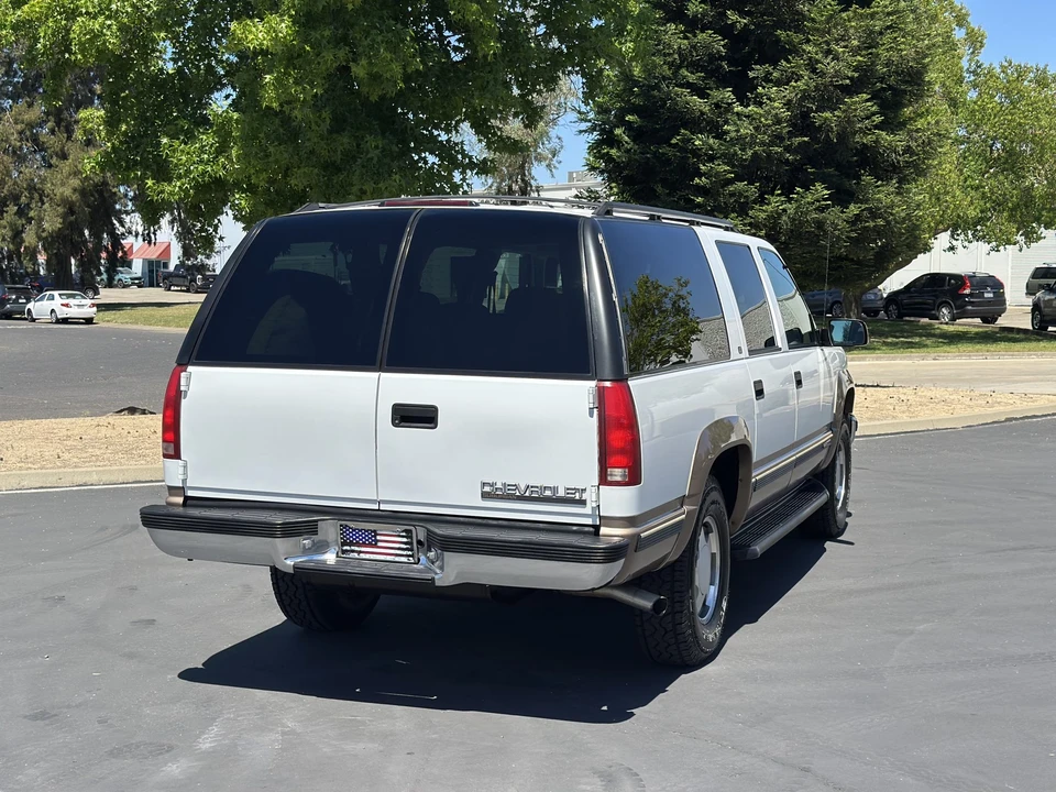 1998 Chevrolet Suburban 8th Gen - Image 21 of 31