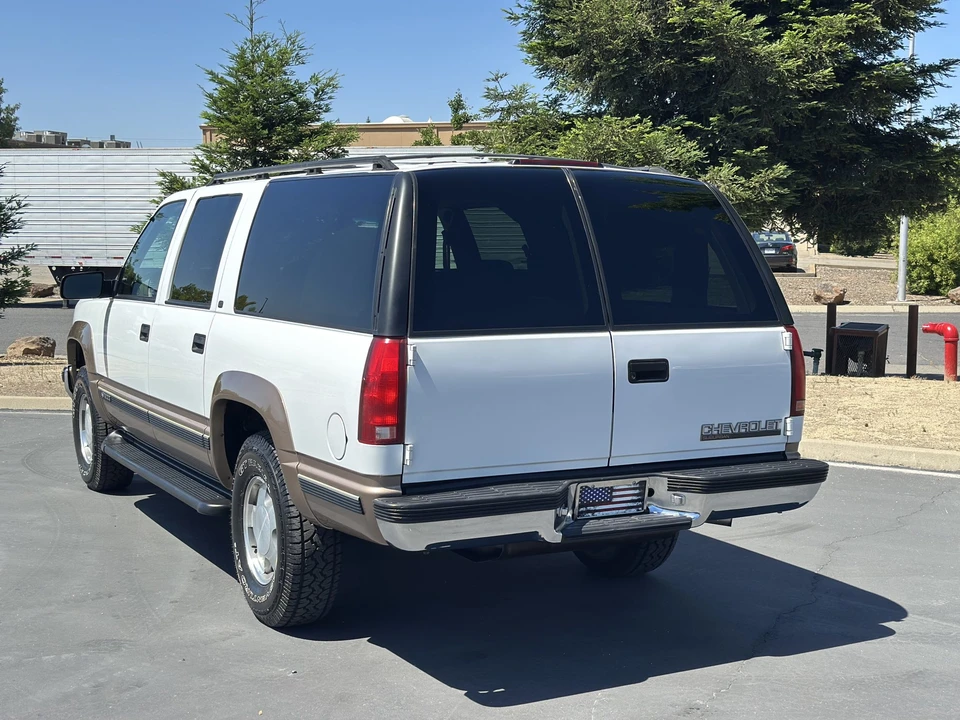 1998 Chevrolet Suburban 8th Gen - Image 17 of 31