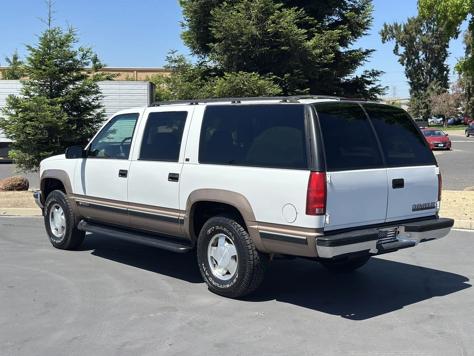 1998 Chevrolet Suburban 8th Gen - Image 15 of 31