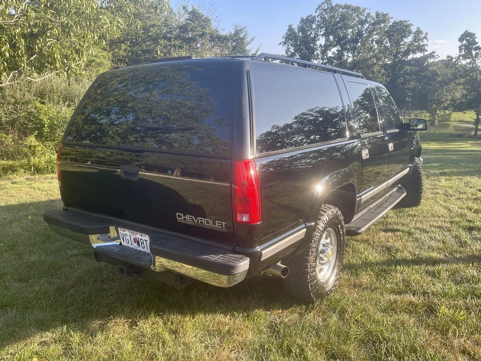 1998 Chevrolet Suburban 8th Gen - Image 8 of 31