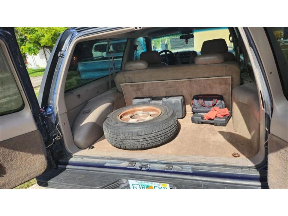 1998 Chevrolet Tahoe 1st Gen - Image 14 of 19