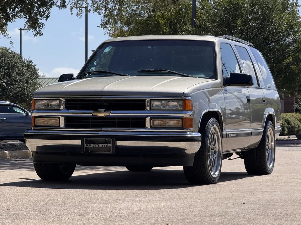 1998 Chevrolet Tahoe 1st Gen - Image 2 of 25