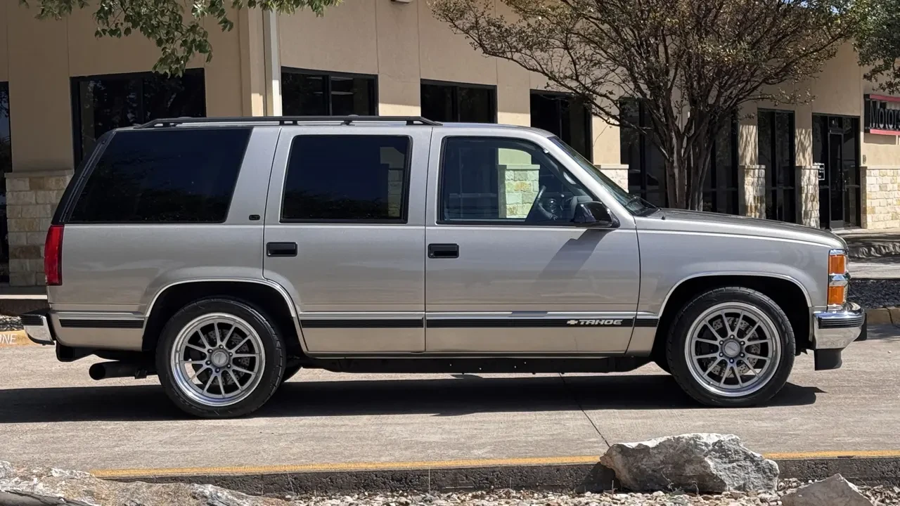 1998 Chevrolet Tahoe 1st Gen - Image 6 of 25