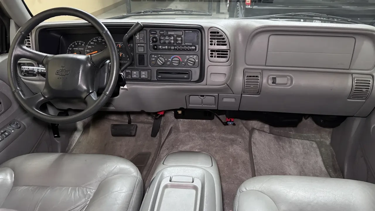 1998 Chevrolet Tahoe 1st Gen - Image 18 of 25