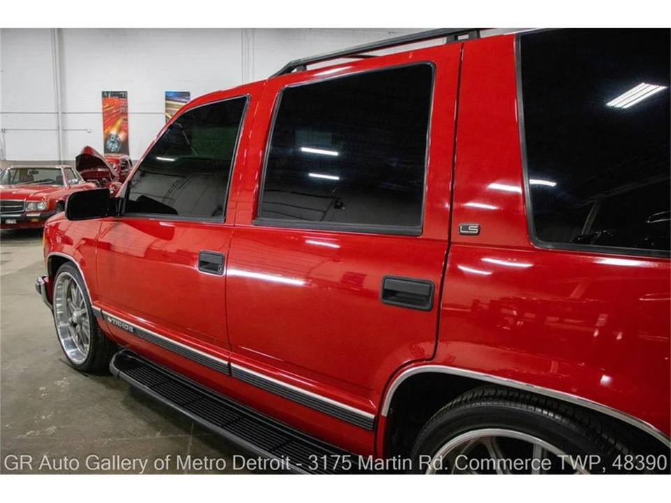 1998 Chevrolet Tahoe 1st Gen - Image 21 of 31