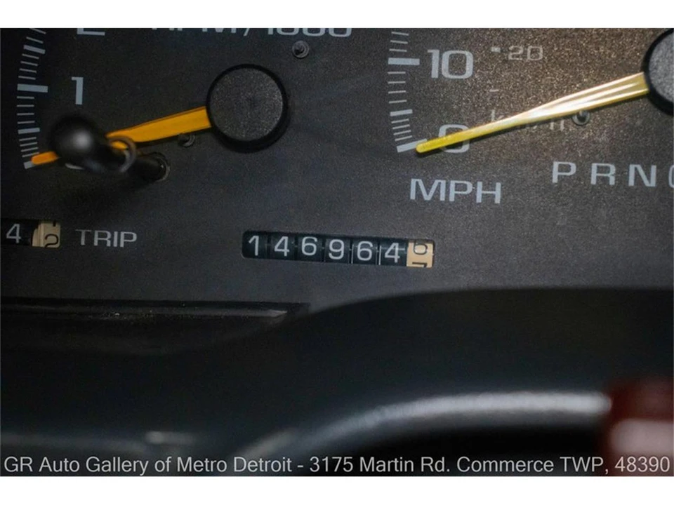 1998 Chevrolet Tahoe 1st Gen - Image 17 of 31