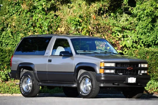1998 Chevrolet Tahoe 2-Door LS Sport 4x4