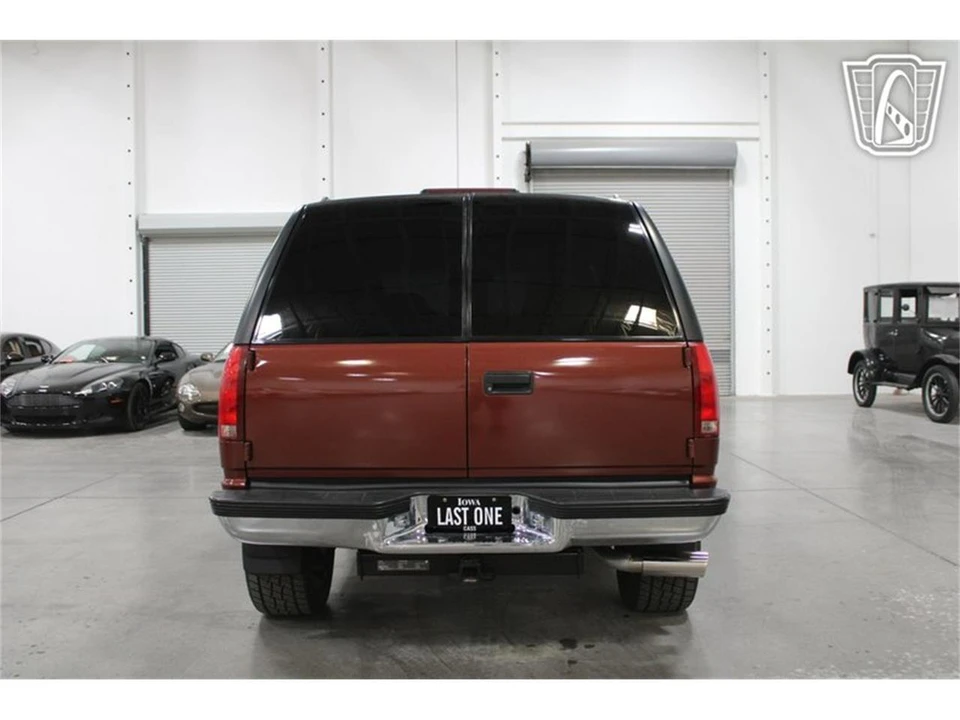 1998 Chevrolet Tahoe 1st Gen - Image 19 of 31