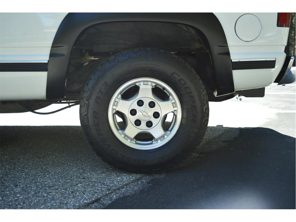 1998 Chevrolet Tahoe 1st Gen - Image 25 of 31