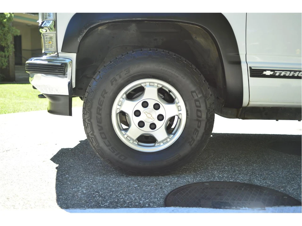 1998 Chevrolet Tahoe 1st Gen - Image 26 of 31