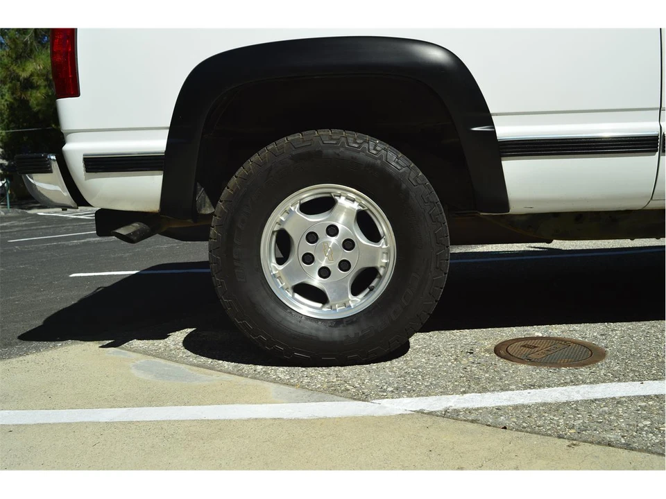 1998 Chevrolet Tahoe 1st Gen - Image 27 of 31