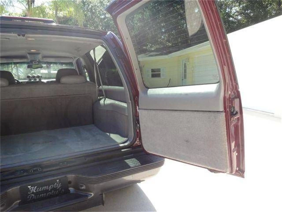 1998 Chevrolet Tahoe 1st Gen - Image 25 of 31