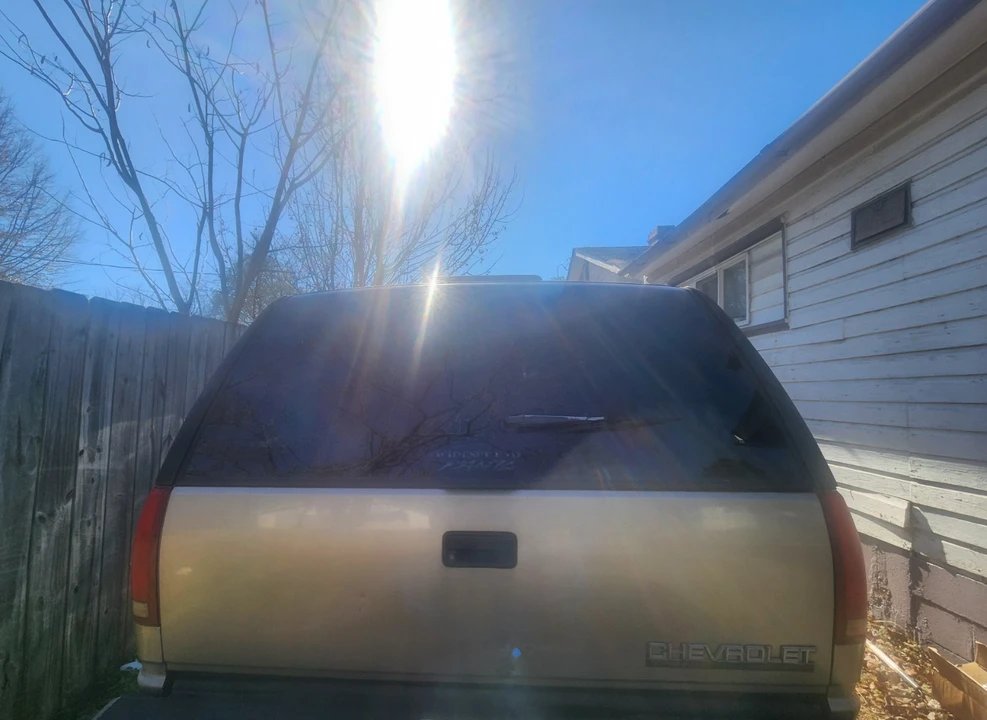 1998 Chevrolet Tahoe 1st Gen - Image 2 of 2