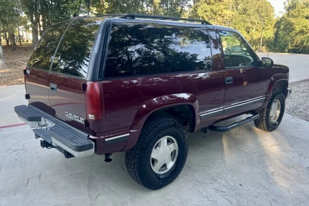 1998 Chevrolet Tahoe 1st Gen - Image 2 of 7