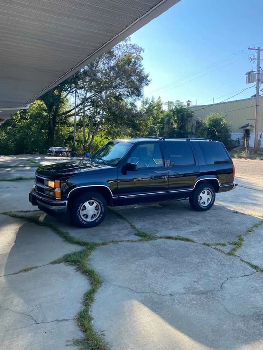1998 Chevrolet Tahoe 1st Gen - Image 8 of 9