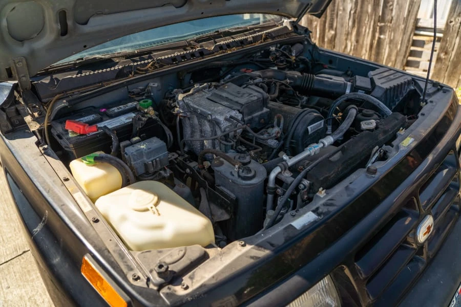 1998 Chevrolet Tracker - Image 17 of 18