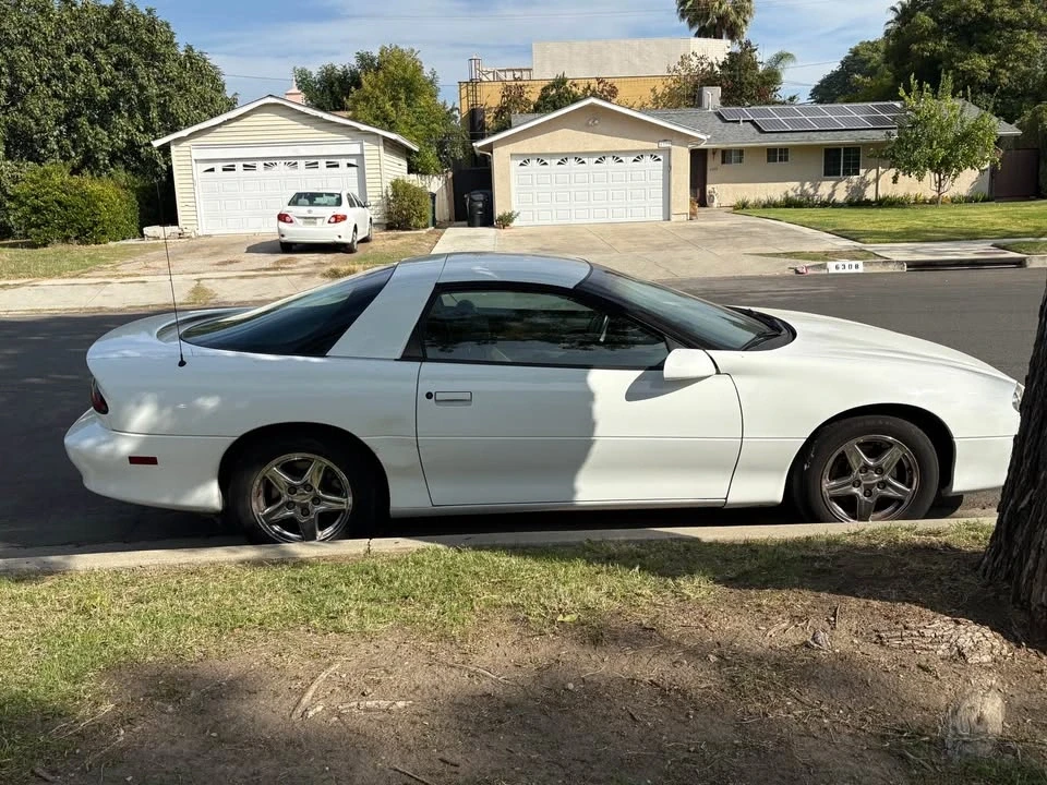 1998 Chevrolet Camaro 4th Gen - Image 5 of 9