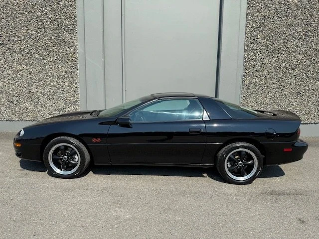 1998 Chevrolet Camaro SS 4th Gen - Image 4 of 12