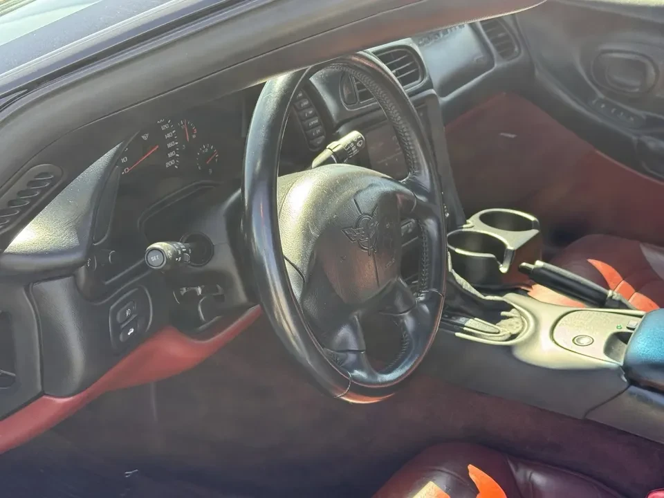 1998 Chevrolet Corvette C5 - Image 6 of 10