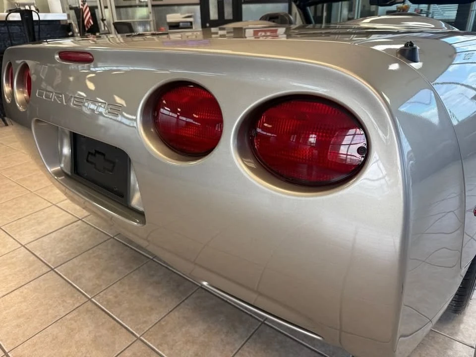 1998 Chevrolet Corvette C5 - Image 11 of 15