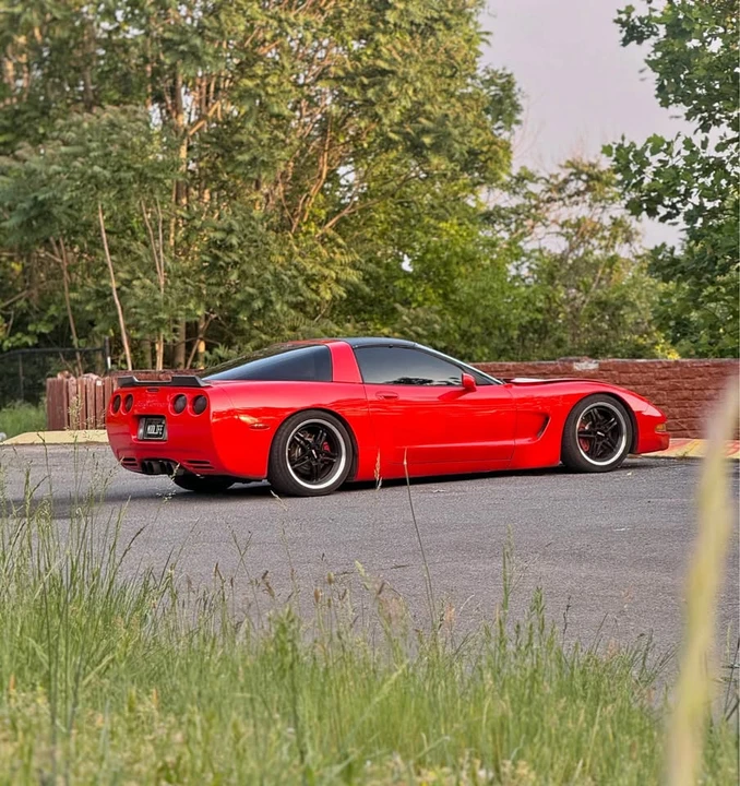 1998 Chevrolet Corvette C5 - Image 1 of 11