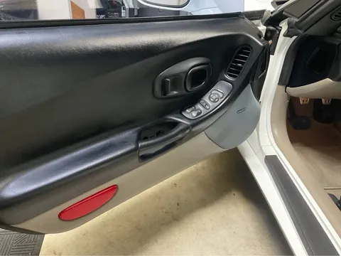 1998 Chevrolet Corvette C5 - Image 4 of 15