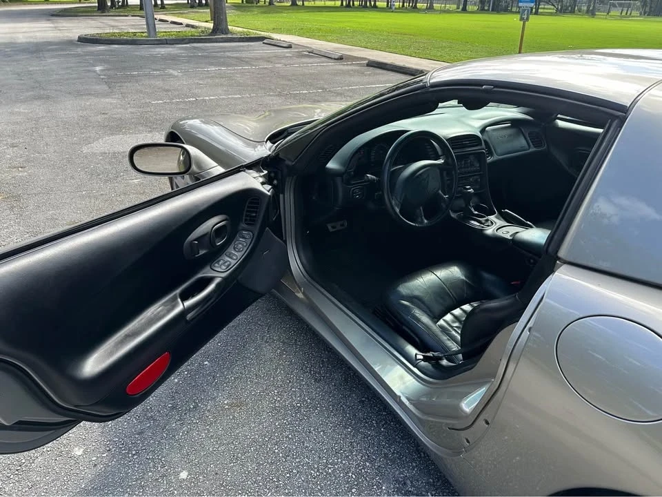 1998 Chevrolet Corvette C5 - Image 4 of 5