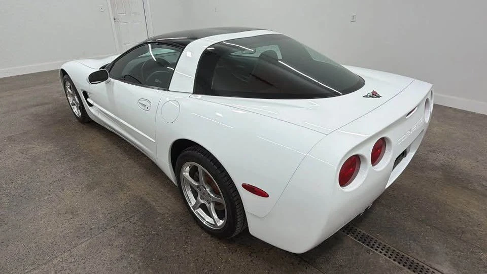1998 Chevrolet Corvette C5 - Image 3 of 15